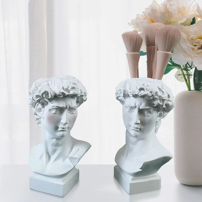 David Sculpture – Decorative Vase
