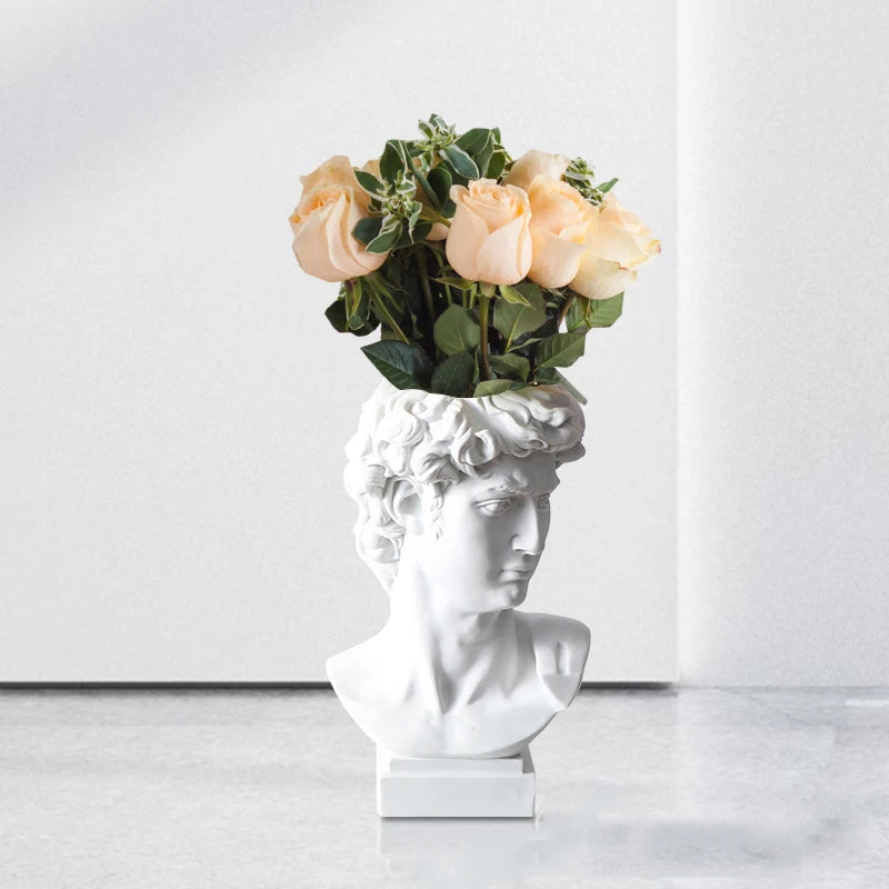 David Sculpture – Decorative Vase
