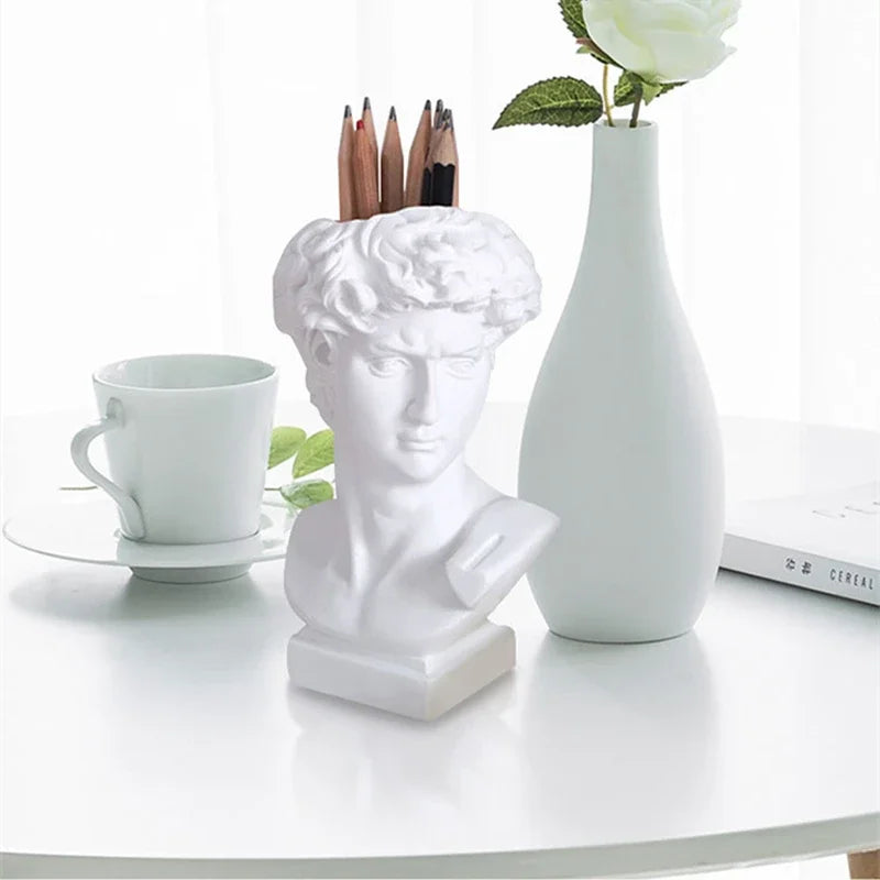 David Sculpture – Decorative Vase