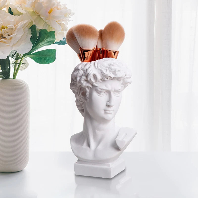 David Sculpture – Decorative Vase