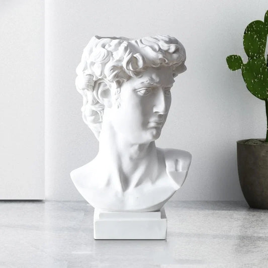 David Sculpture – Decorative Vase